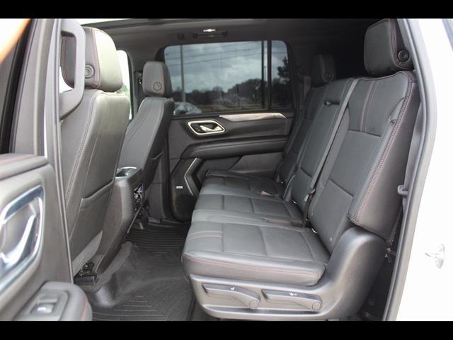 2021 Chevrolet Suburban 2WD RST