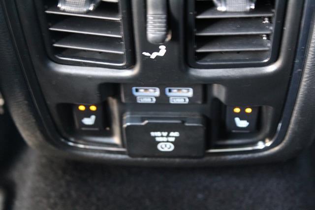 2020 Jeep Grand Cherokee Overland 4x2