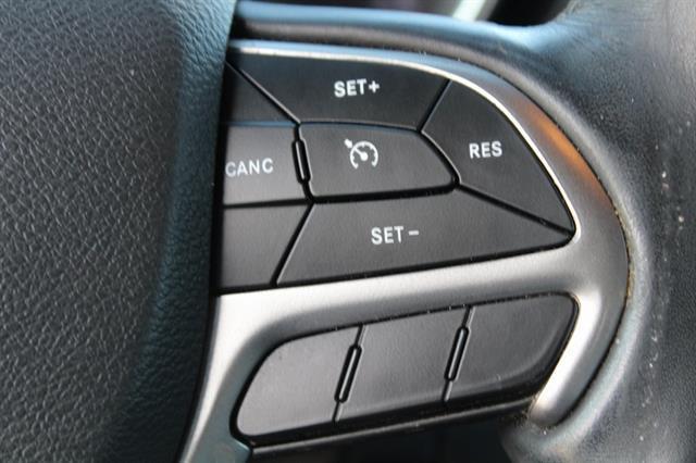 2020 Jeep Grand Cherokee Overland 4x2
