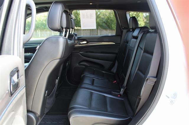 2020 Jeep Grand Cherokee Overland 4x2