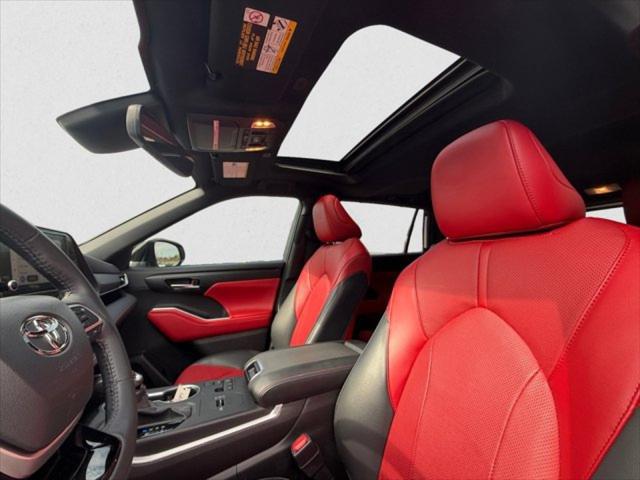 2023 Toyota Highlander Platinum