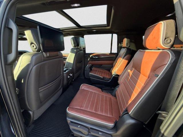 2023 GMC Yukon XL 4WD Denali Ultimate