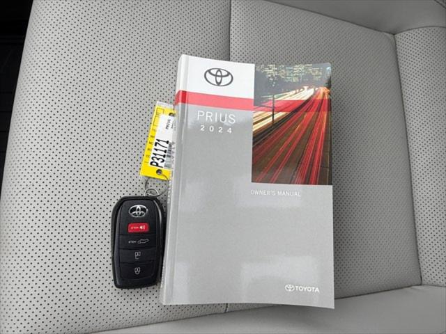 2024 Toyota Prius Limited AWD-e