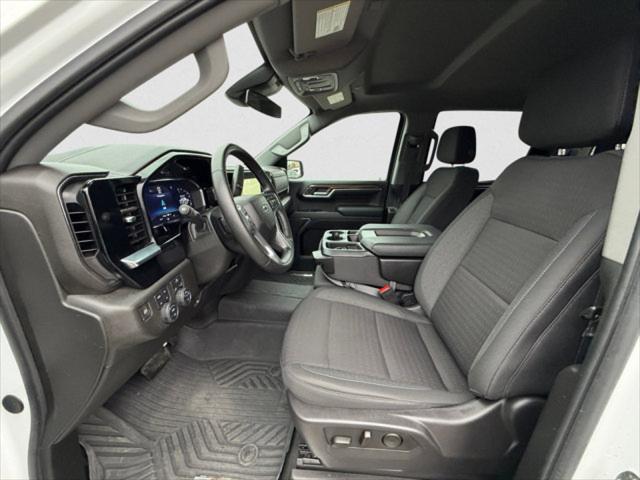 2024 Chevrolet Silverado 1500 4WD Crew Cab Short Bed RST