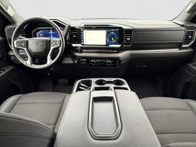 2024 Chevrolet Silverado 1500 4WD Crew Cab Short Bed RST