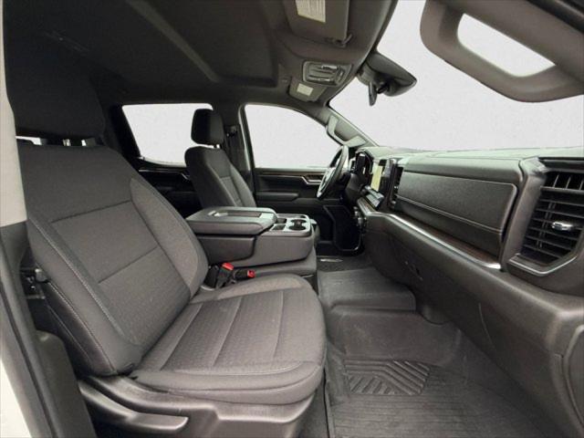 2024 Chevrolet Silverado 1500 4WD Crew Cab Short Bed RST