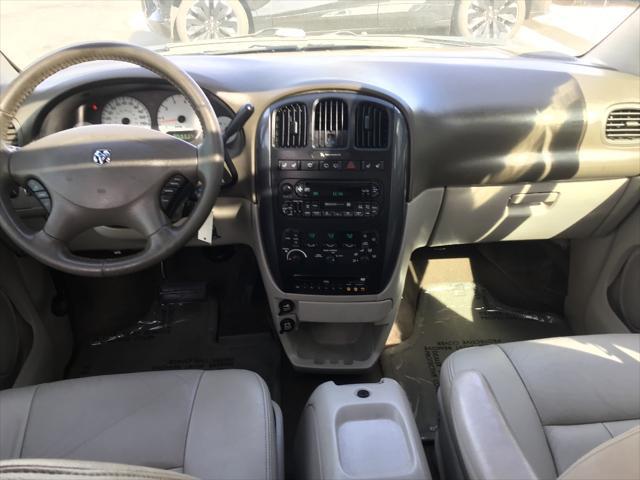 2005 Dodge Grand Caravan SXT