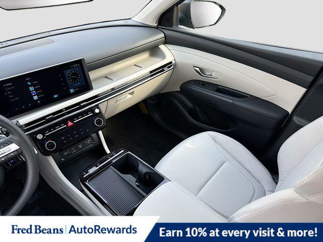 2026 Hyundai Tucson Hybrid Blue SE