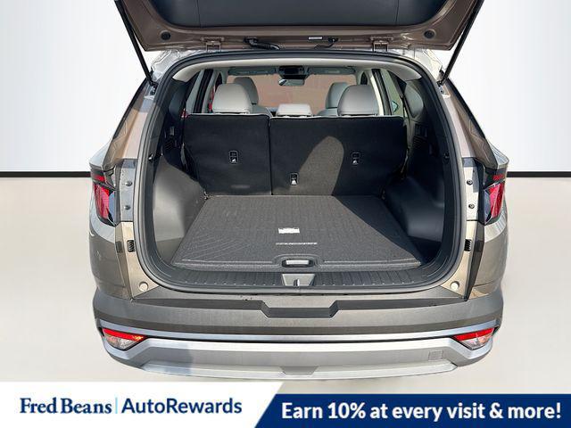2026 Hyundai Tucson Hybrid Blue SE