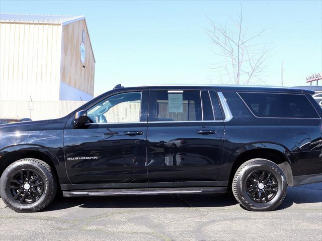 2023 Chevrolet Suburban LT
