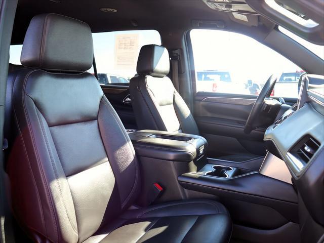 2023 Chevrolet Suburban LT