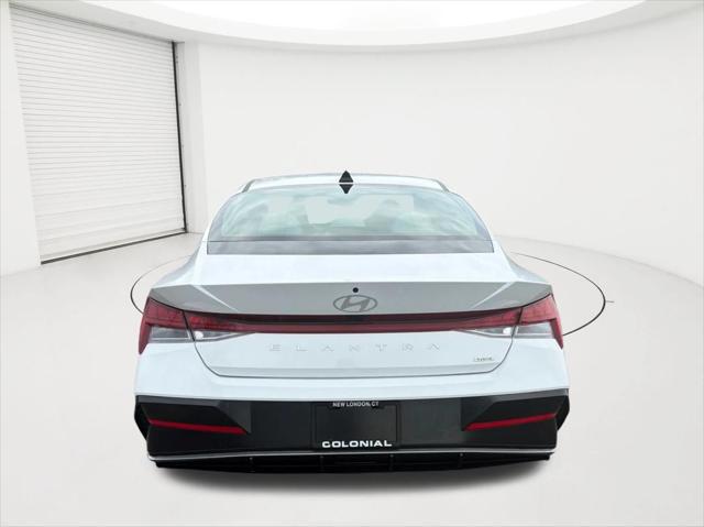 2025 Hyundai Elantra Hybrid Limited