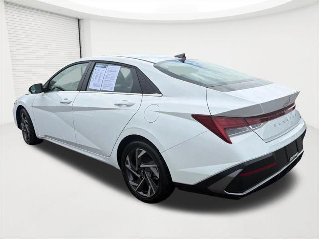 2025 Hyundai Elantra Hybrid Limited