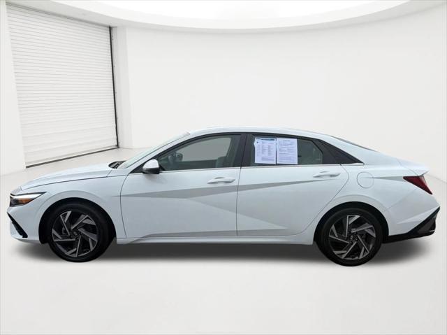 2025 Hyundai Elantra Hybrid Limited