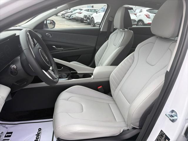 2025 Hyundai Elantra Hybrid Limited