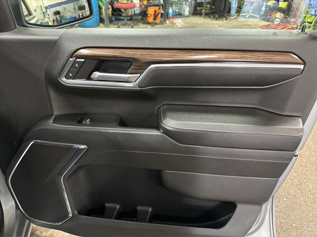 2024 Chevrolet Silverado 1500 4WD Crew Cab Short Bed LT with 2FL