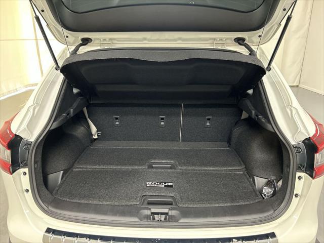 2022 Nissan Rogue Sport SL AWD Xtronic CVT