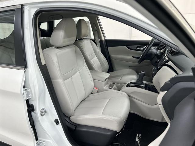 2022 Nissan Rogue Sport SL AWD Xtronic CVT