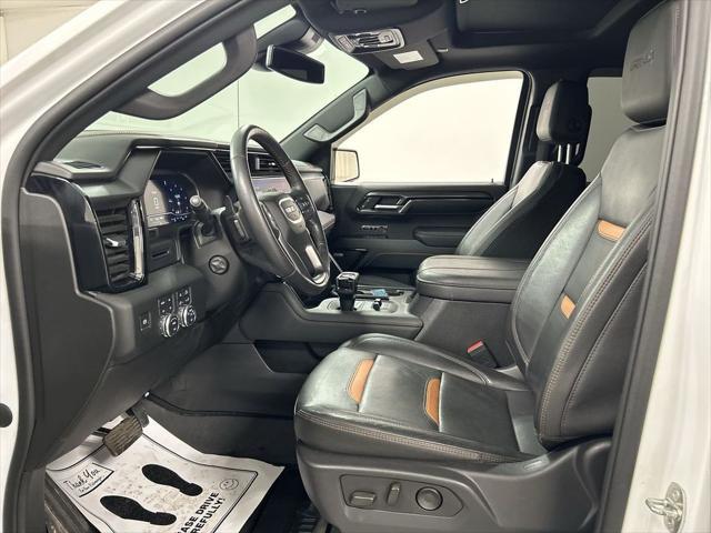 2023 GMC Sierra 1500 4WD Crew Cab Short Box AT4