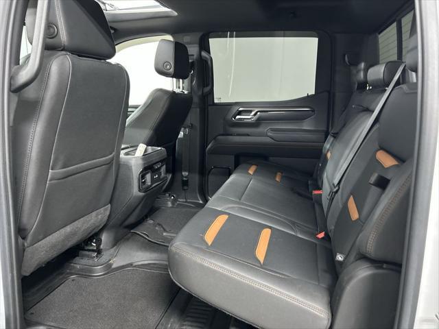2023 GMC Sierra 1500 4WD Crew Cab Short Box AT4
