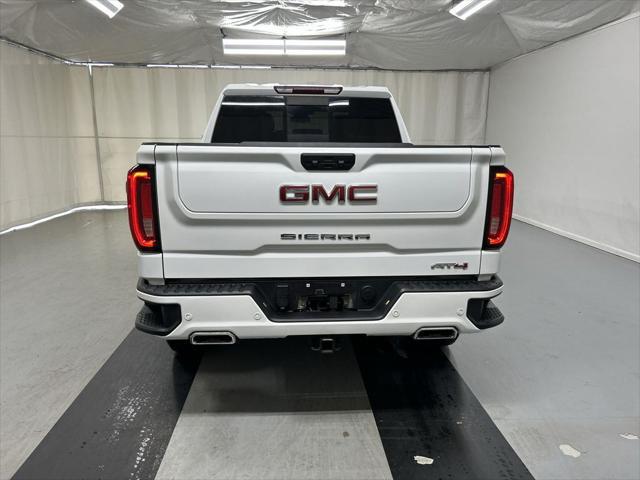 2023 GMC Sierra 1500 4WD Crew Cab Short Box AT4
