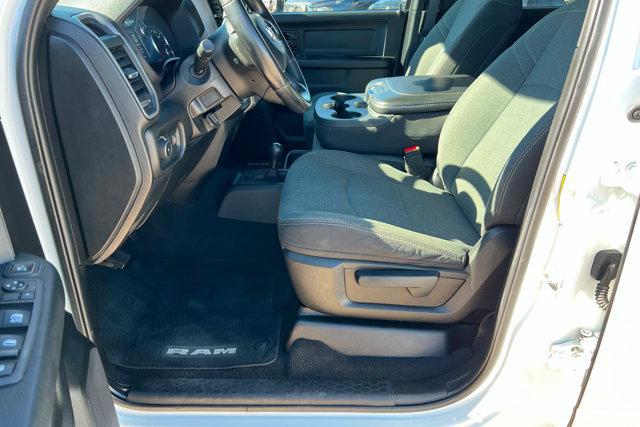 2024 Ram 3500 Tradesman Crew Cab 4x4 6'4" Box