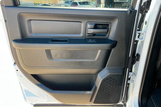 2024 Ram 3500 Tradesman Crew Cab 4x4 6'4" Box