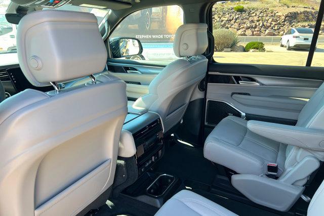 2026 Jeep Grand Wagoneer 4x4