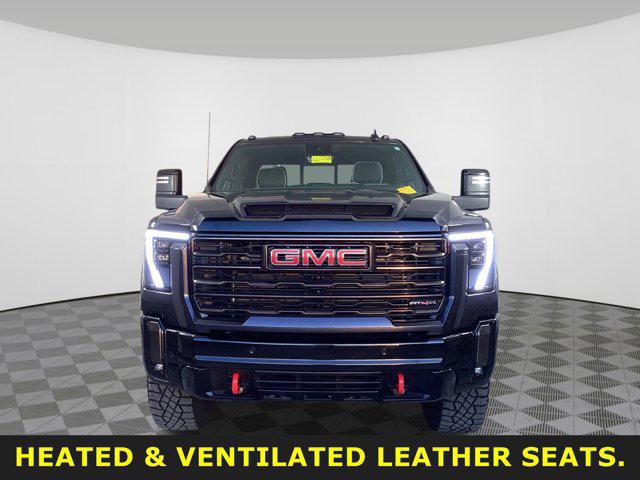 2024 GMC Sierra 2500HD 4WD Crew Cab Standard Bed AT4X
