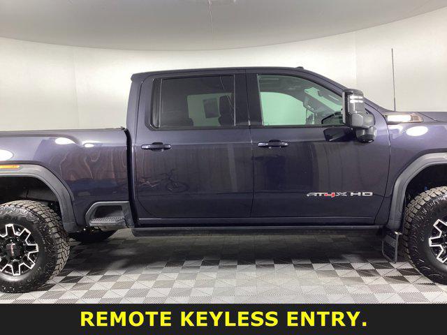 2024 GMC Sierra 2500HD 4WD Crew Cab Standard Bed AT4X
