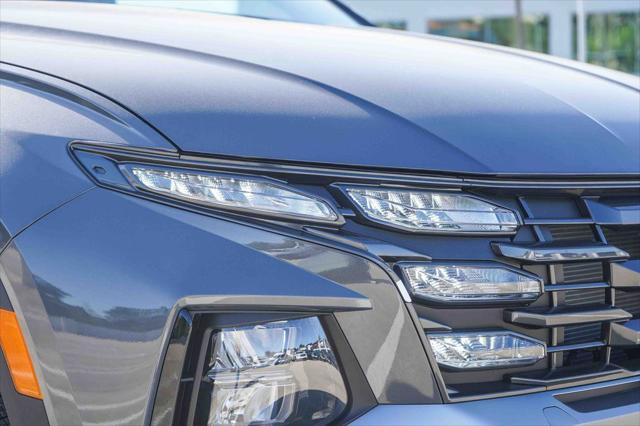 2026 Hyundai Tucson Hybrid Blue SE