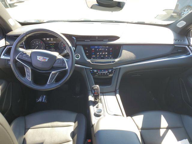 2022 Cadillac XT5 AWD Premium Luxury