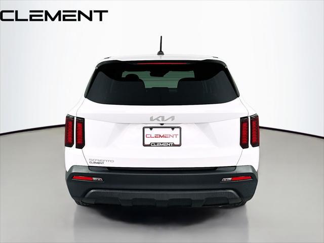 2023 Kia Sorento LX