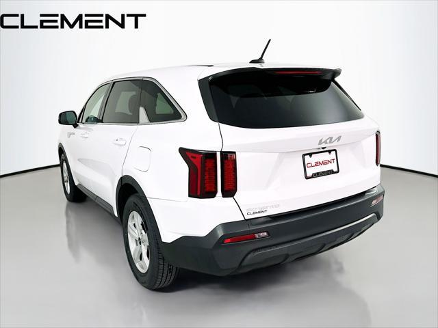2023 Kia Sorento LX