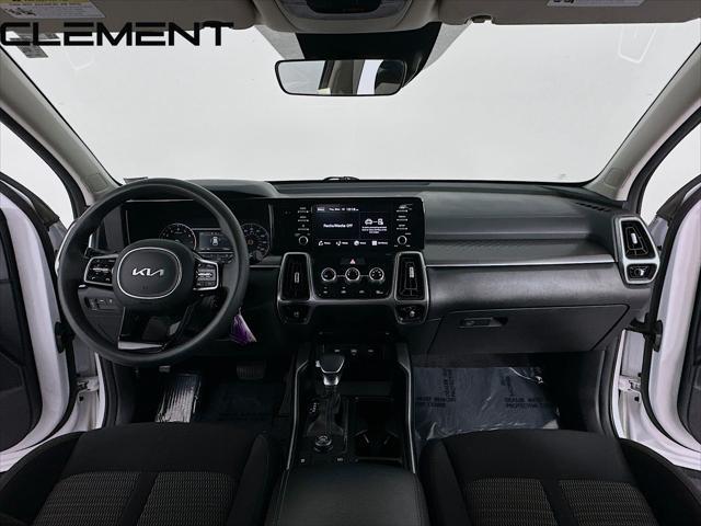 2023 Kia Sorento LX