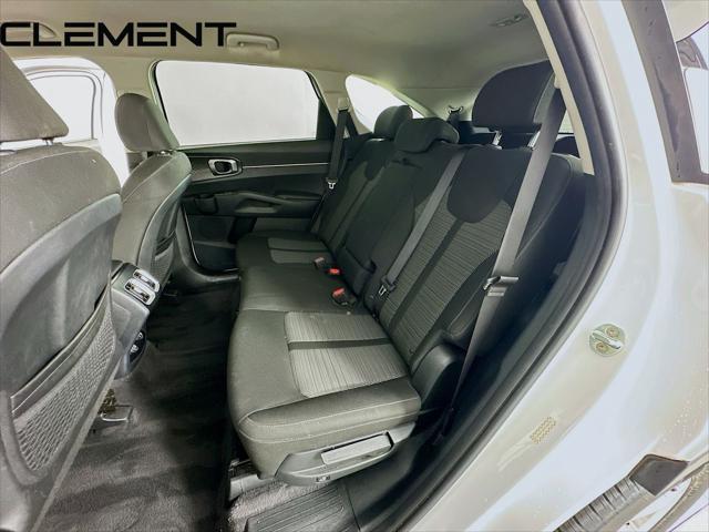 2023 Kia Sorento LX
