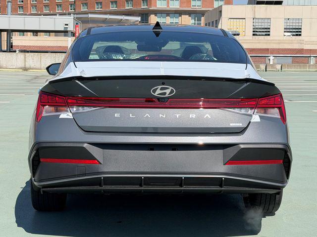 2026 Hyundai Elantra Hybrid SEL Sport