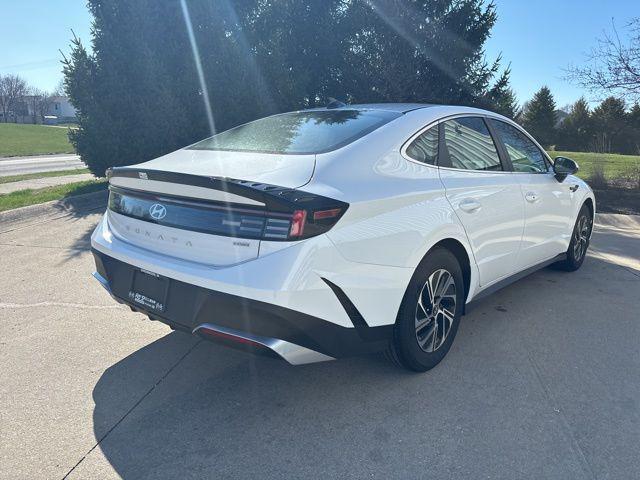 2026 Hyundai Sonata Hybrid Blue