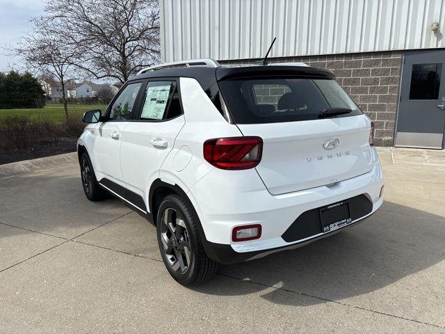 2026 Hyundai Venue SEL w/Two-Tone Roof