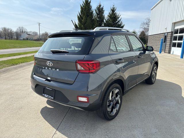 2026 Hyundai Venue SEL w/Two-Tone Roof