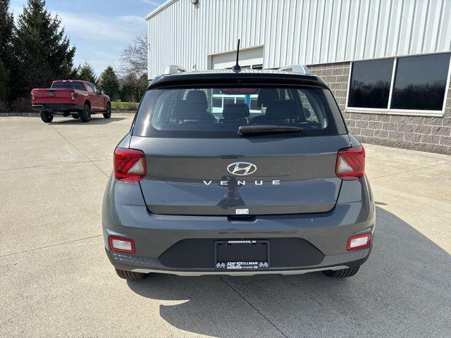 2026 Hyundai Venue SEL w/Two-Tone Roof
