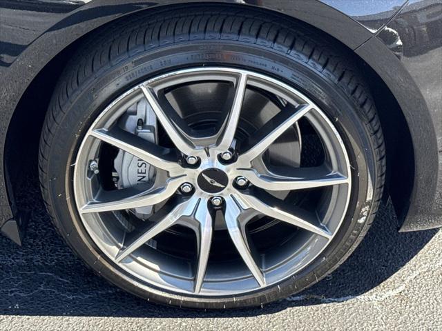 2025 Genesis G70 2.5T RWD