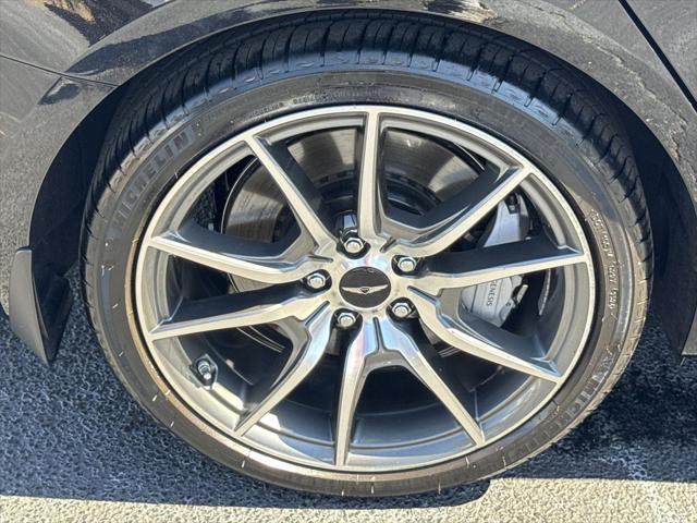 2025 Genesis G70 2.5T RWD