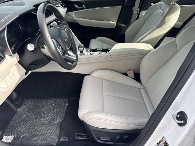2025 Genesis G70 2.5T RWD