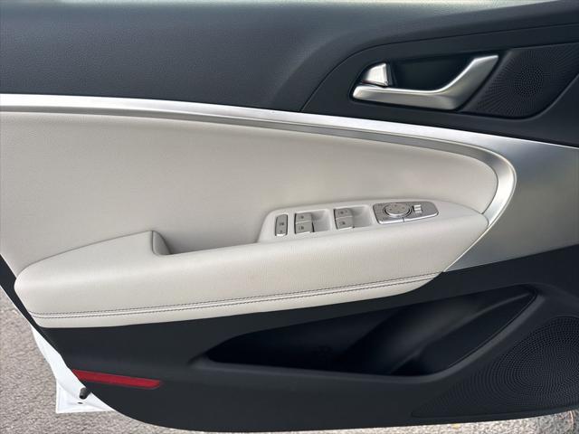 2025 Genesis G70 2.5T RWD