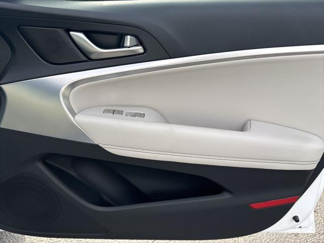 2025 Genesis G70 2.5T RWD