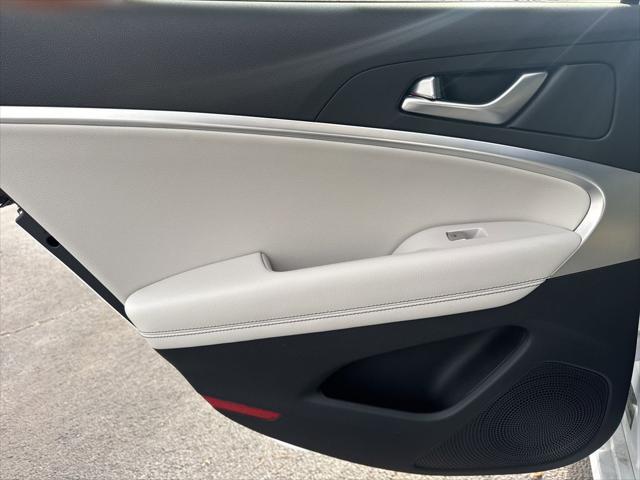 2025 Genesis G70 2.5T RWD