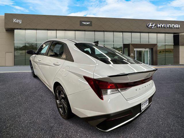 2025 Hyundai Elantra SEL Sport