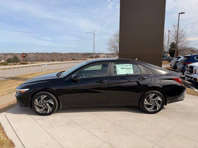 2025 Hyundai Elantra Hybrid SEL Sport
