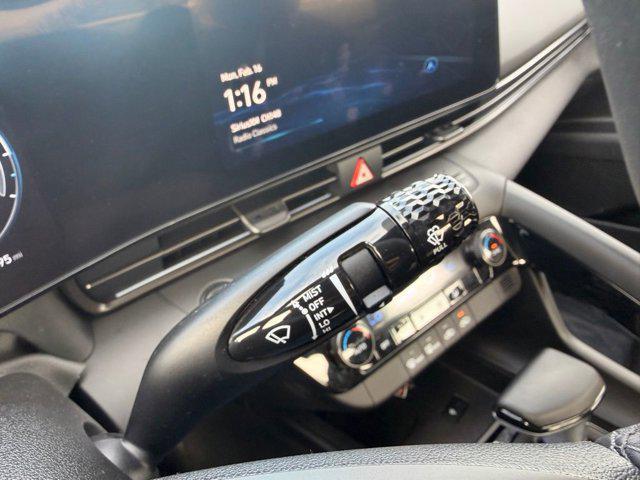 2025 Hyundai Elantra Hybrid SEL Sport